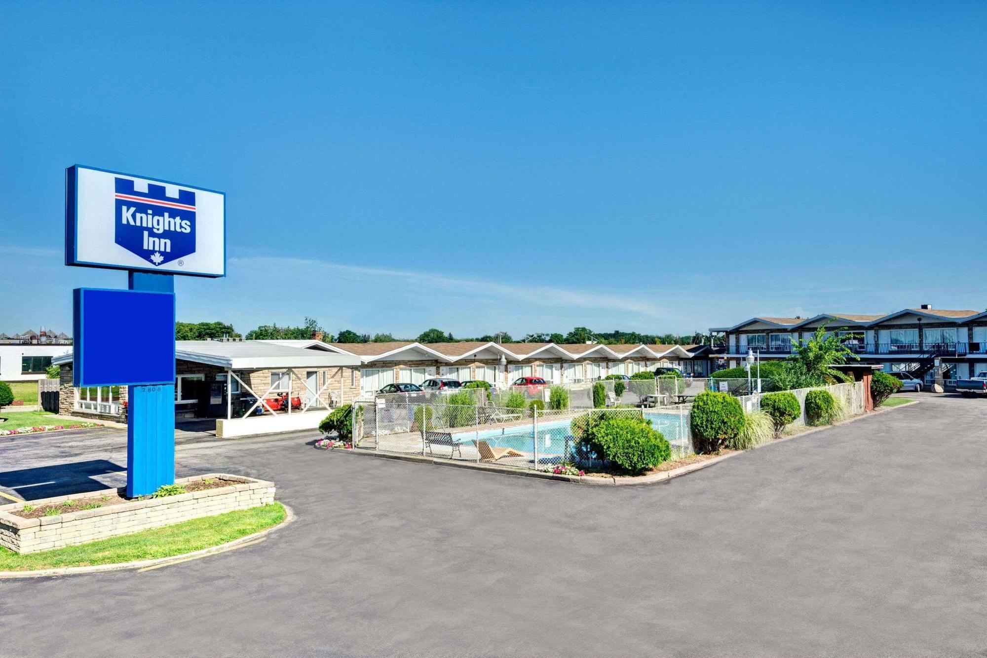 Weber Inn キッチナー エクステリア 写真